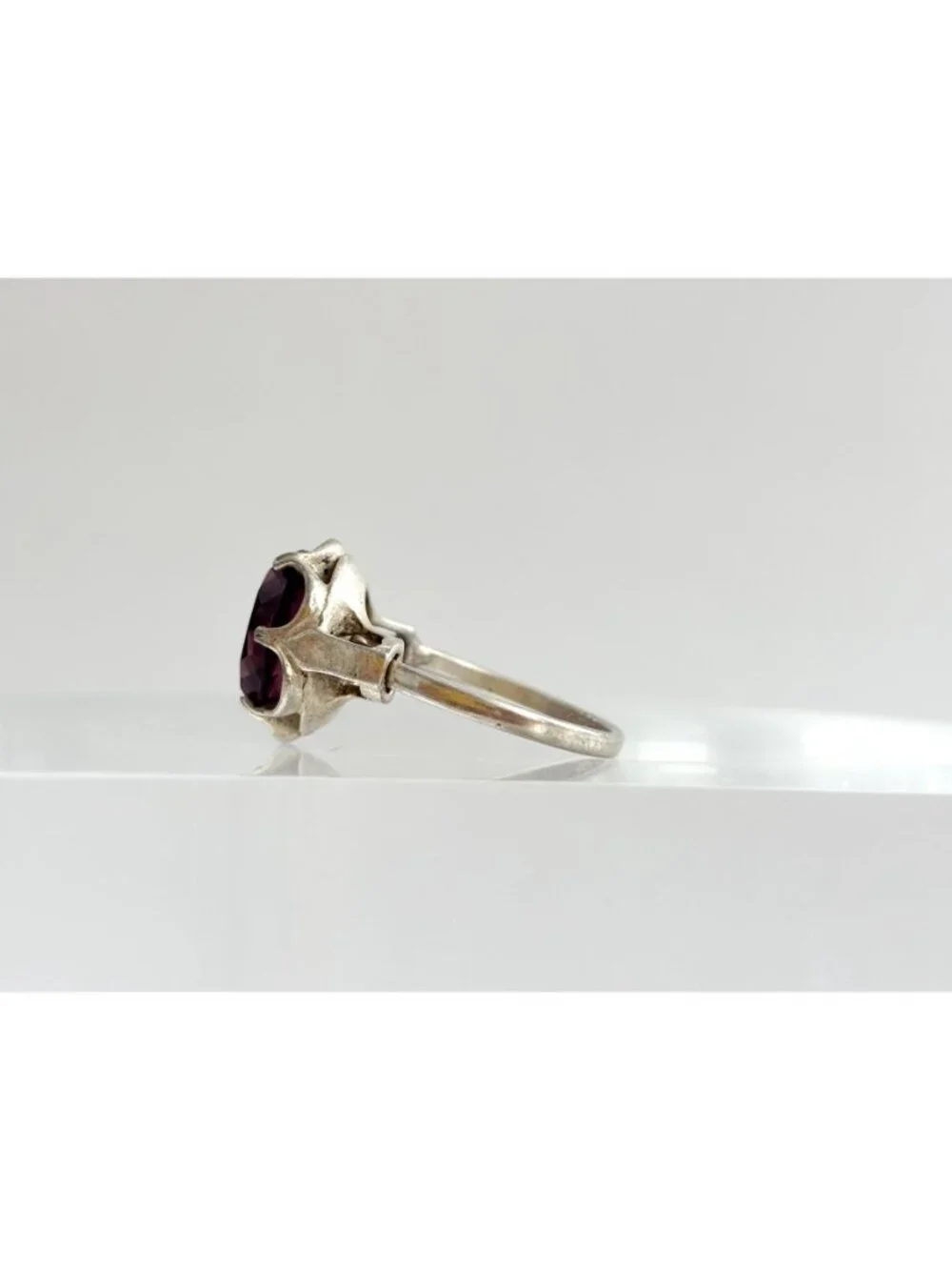 Amethyst Gemstone Scalloped Floral Sterling Silver 925 Vintage Ring - sz 7.5